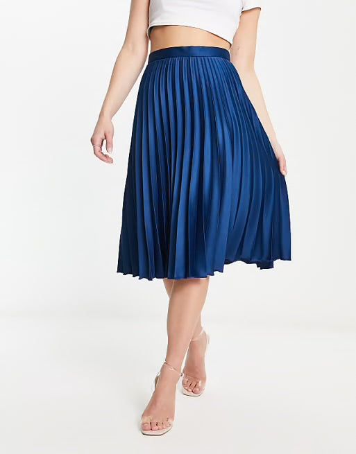 Blue pleated skirt