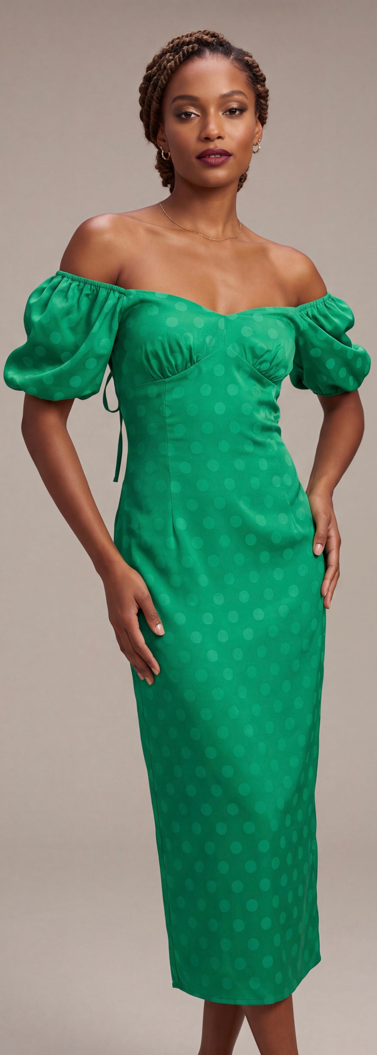 Offshoulder dress