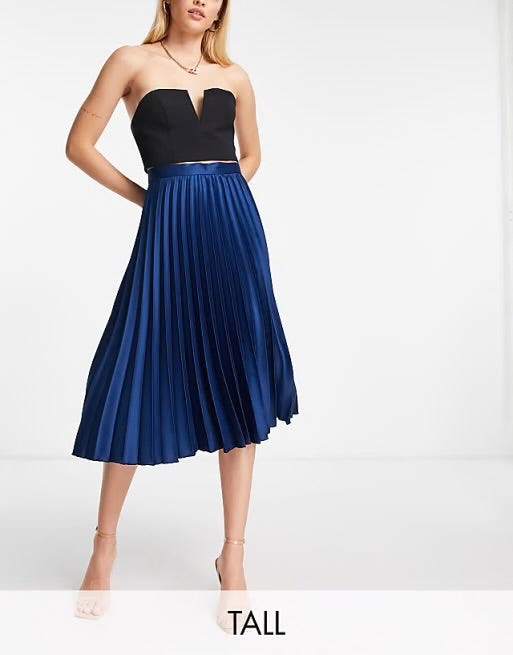 Blue pleated skirt