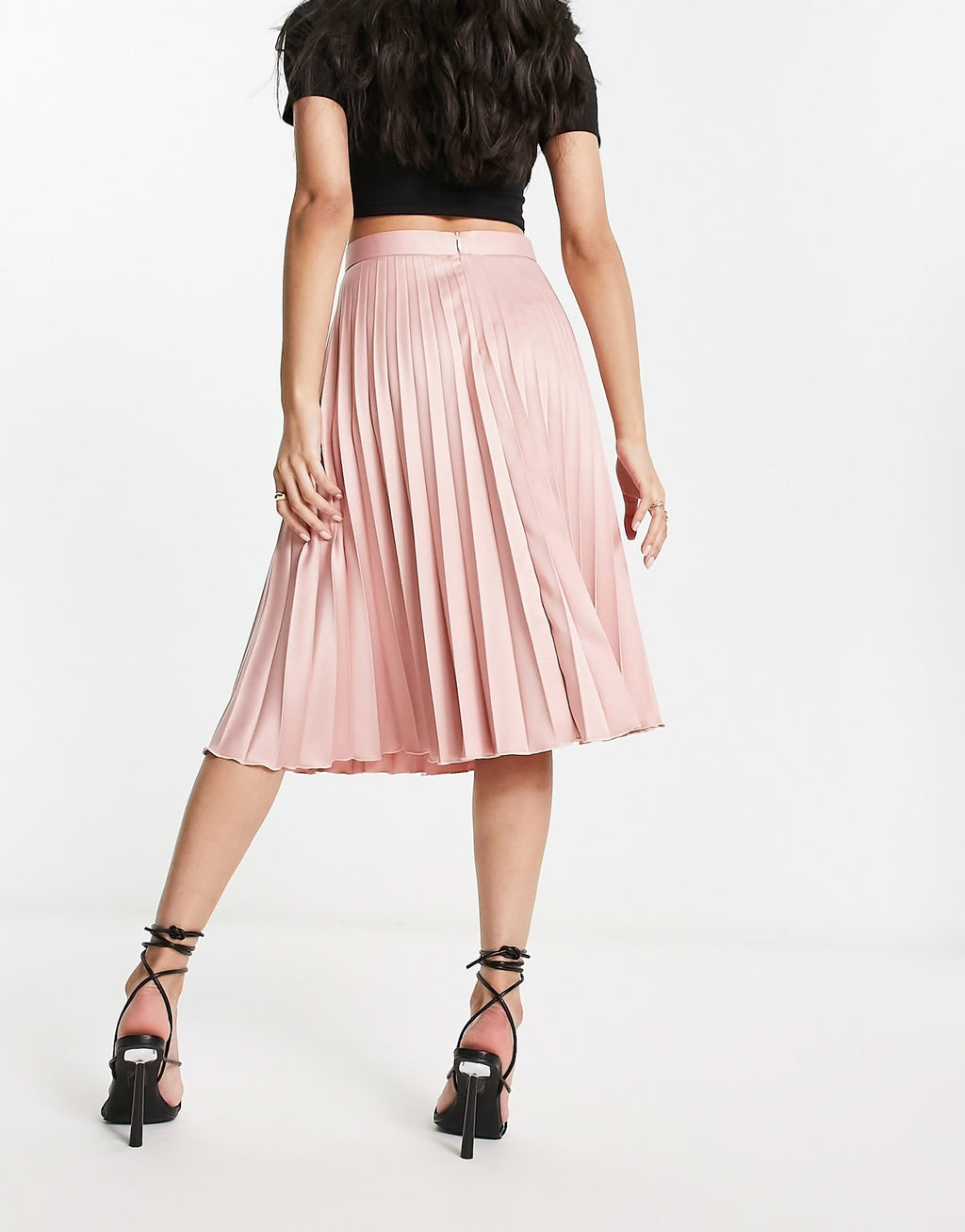 Peach pleated skirt
