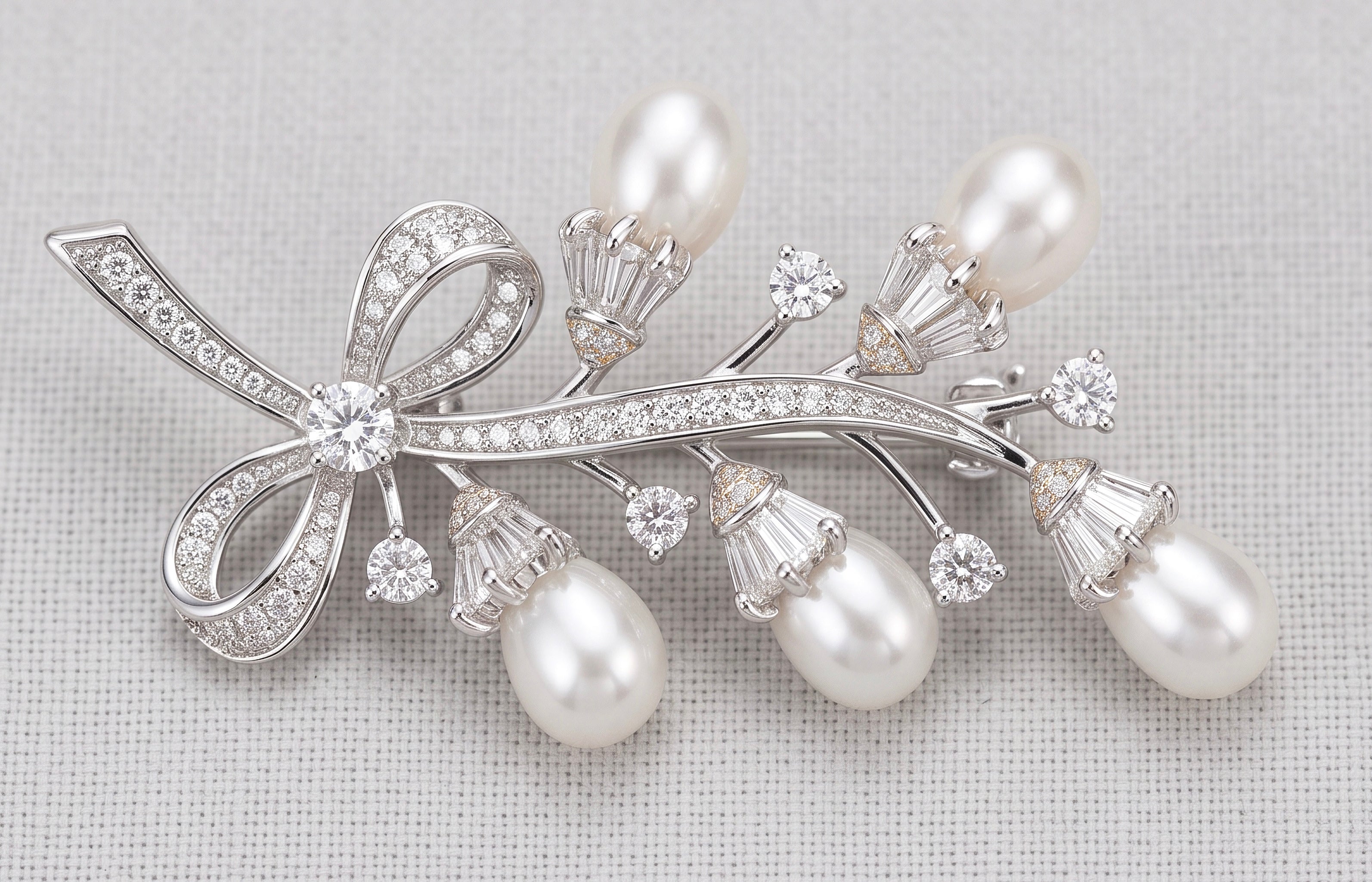 Pearl brooch
